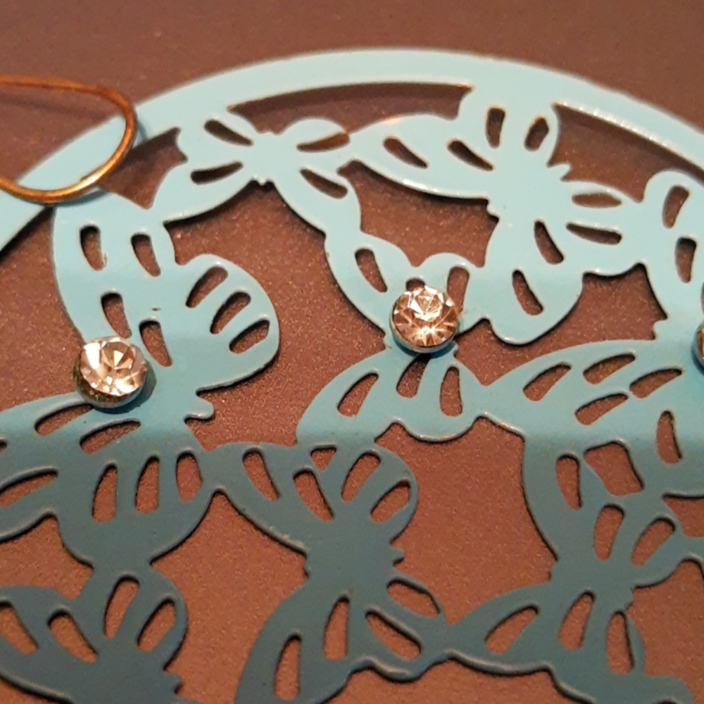 Blue butterfly earrings - Picture 3 of 3